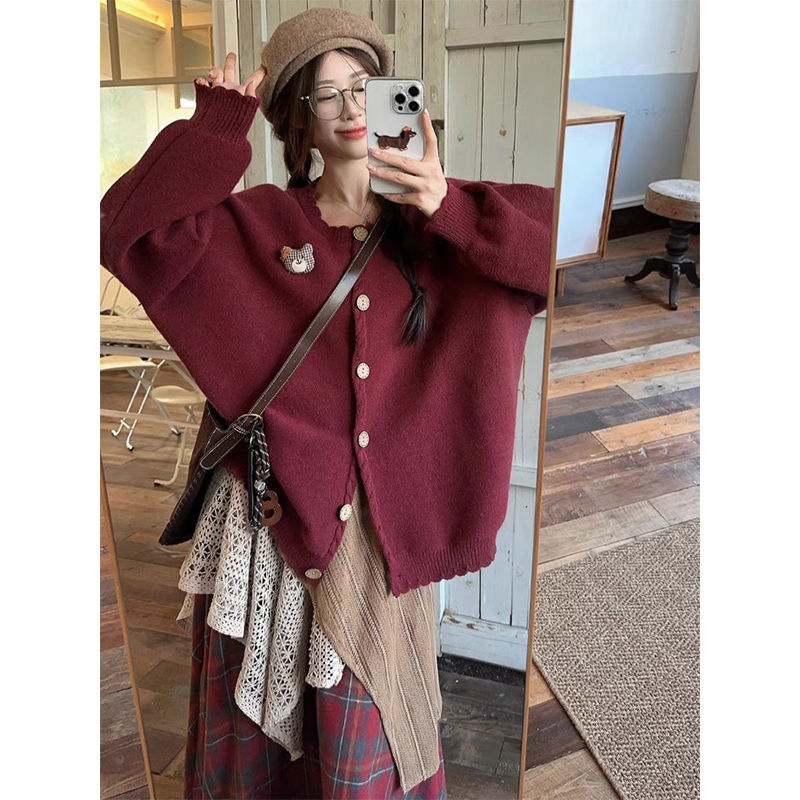 小众套装慵懒宽松红色毛衣外套女秋季不规则拼接格纹半身裙两件套