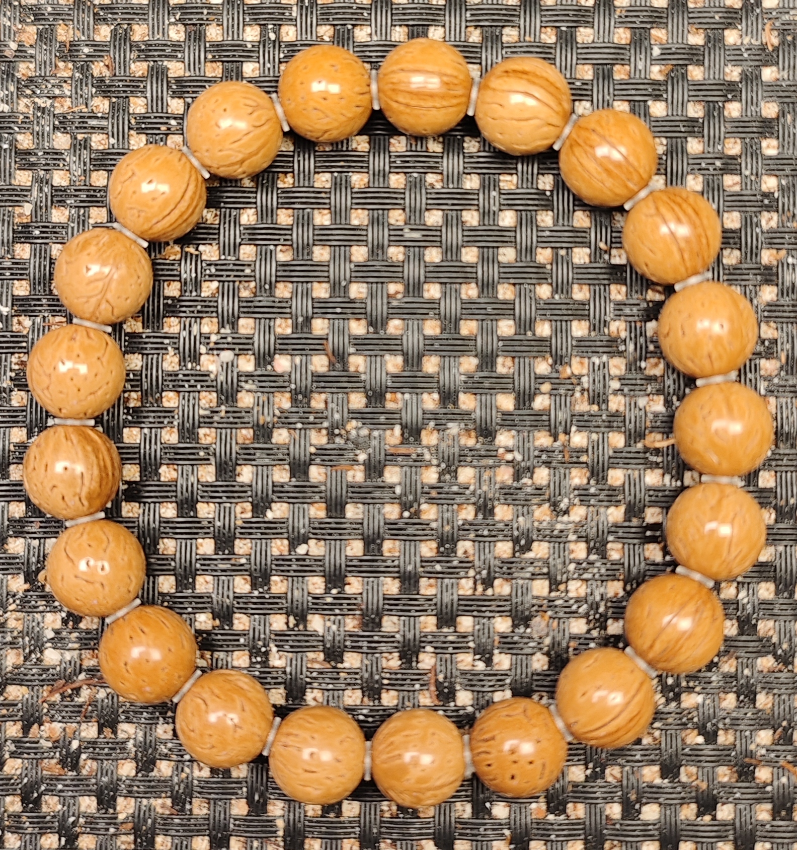 10尺寸精品东北野生桃核光珠