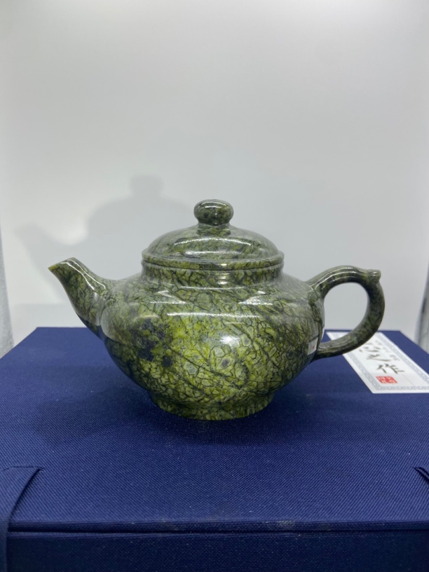 藏玉药王石蛇纹款笑樱壶石壶茶具工厂直销全手工整石整雕一体成型