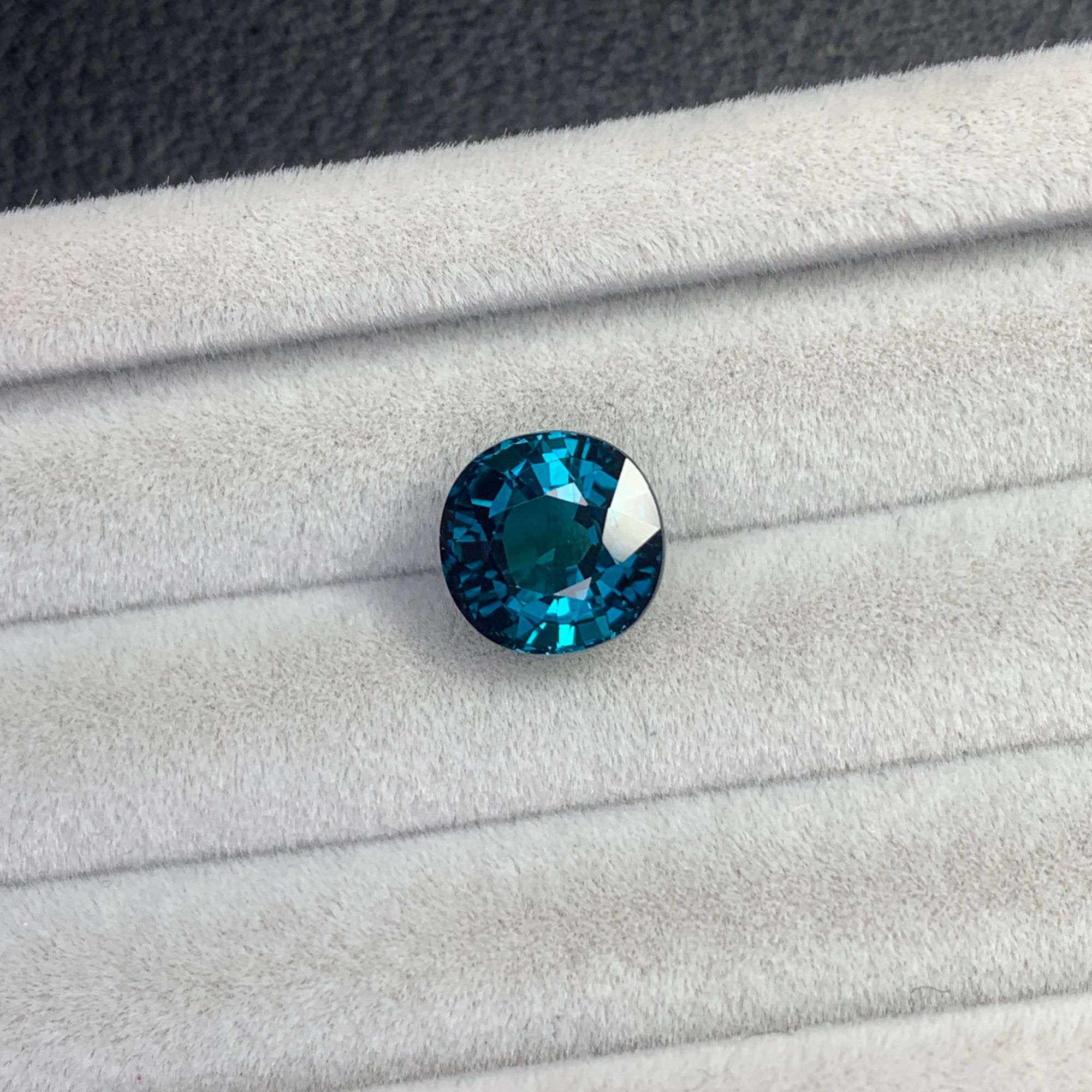 天然阿富汗拉贡碧玺裸石 全净体满火彩蓝绿色调2.19ctlagoon碧玺