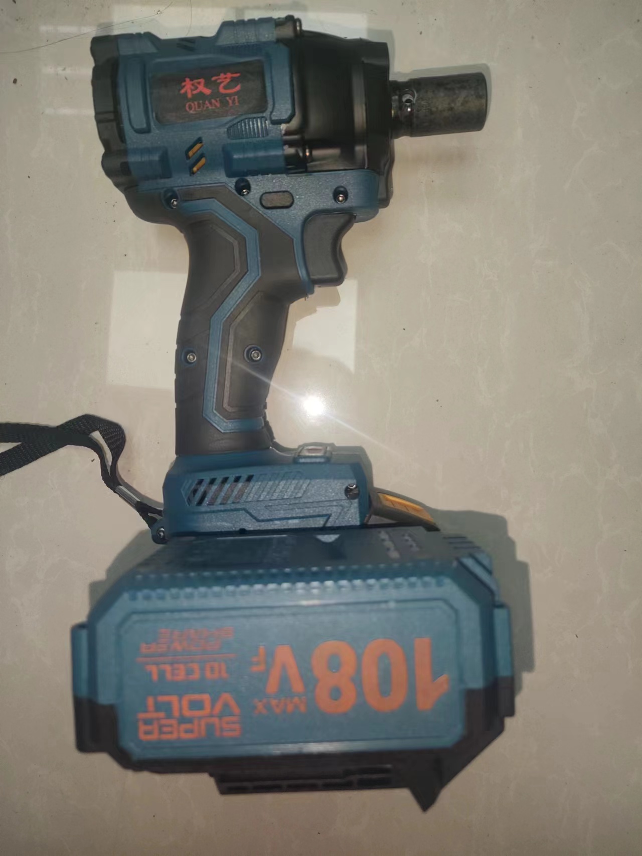 850扭电扳手大扭力俩块一充