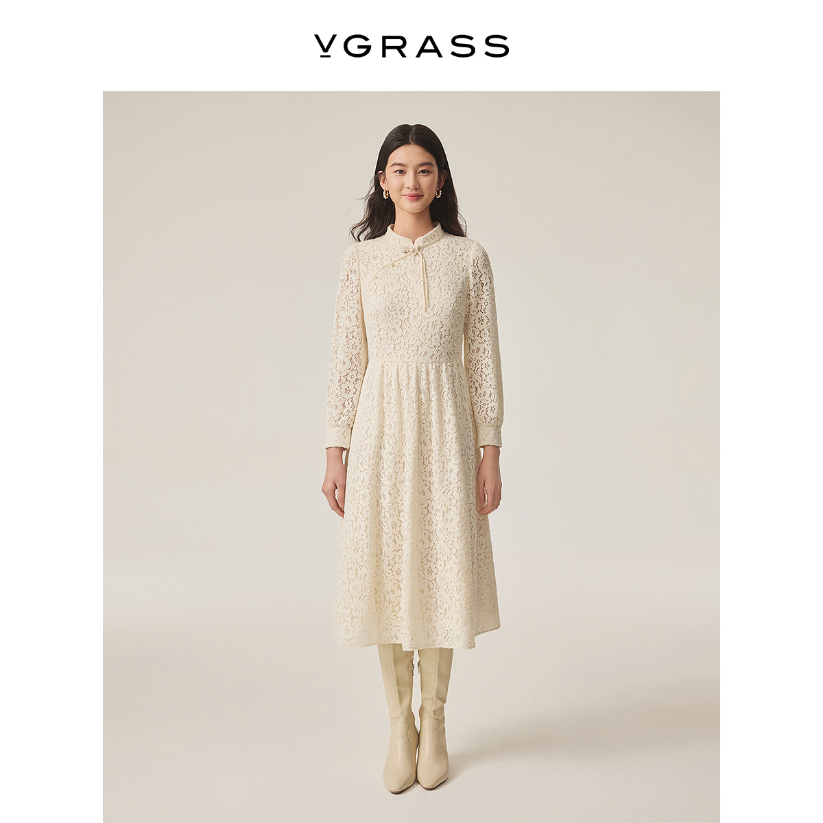 VGRASS复古蕾丝法式优雅连衣裙女冬季新款立领中式裙子DSL2P4121Z