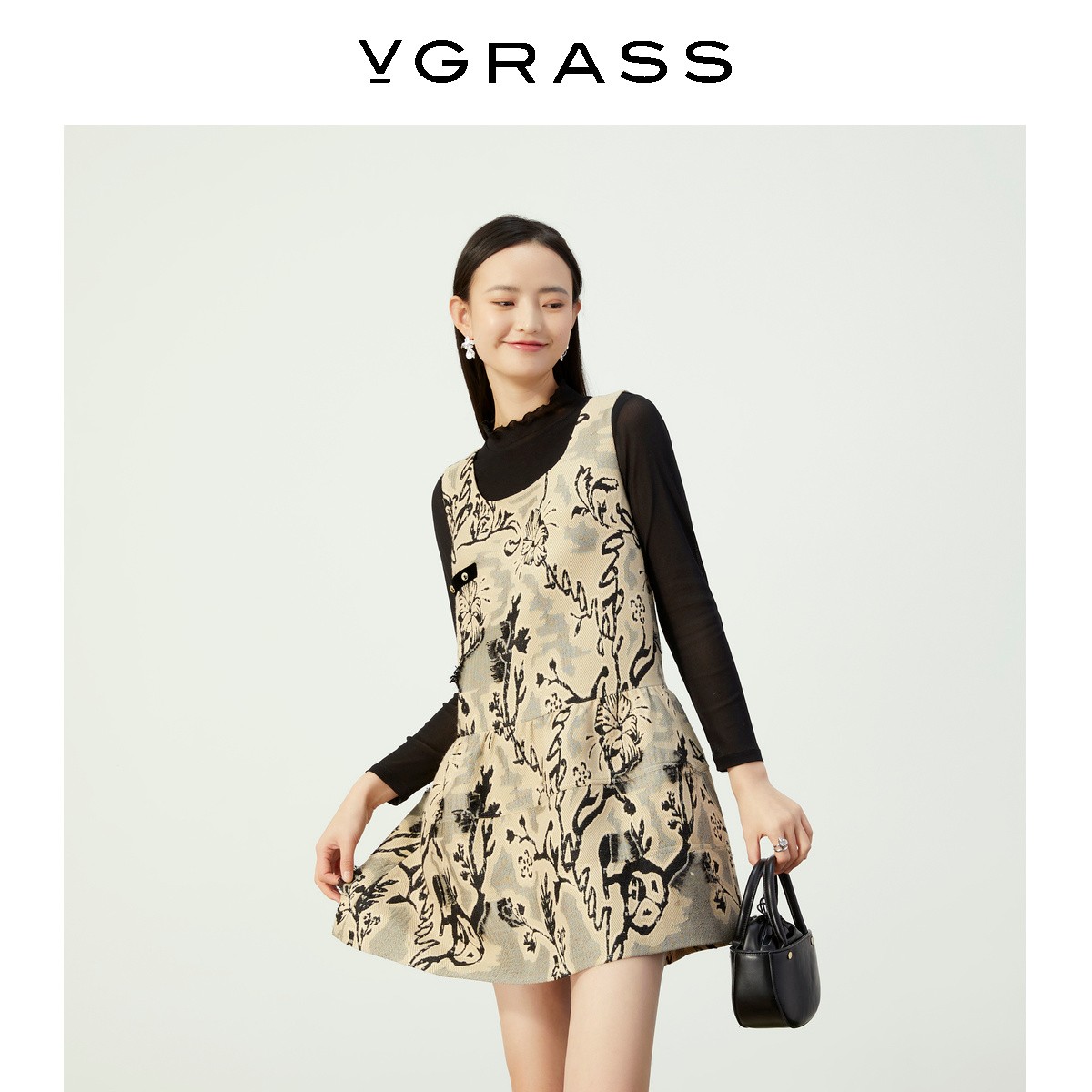VGRASS维格娜丝欧若假日风春新款气质时尚背心连衣裙VSLQN10450