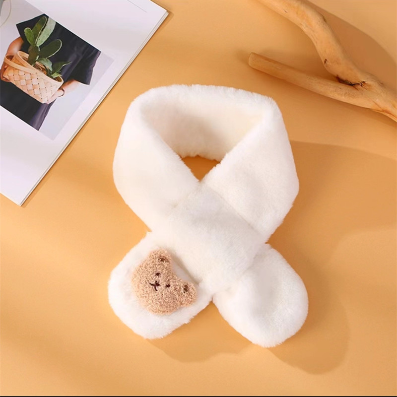 婴幼儿围巾秋冬可爱小熊头毛绒交叉保暖围脖百搭冬季