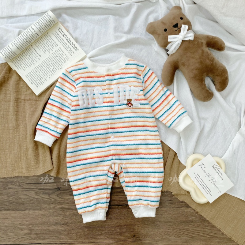 婴儿衣服春装新生儿彩虹条纹双层帅气连体衣满月百天洋