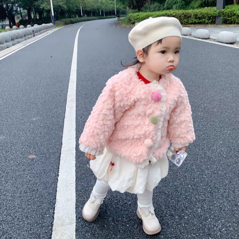 G现货秋冬新款三颗小球毛绒花边加绒外套可爱超萌女宝宝外出服