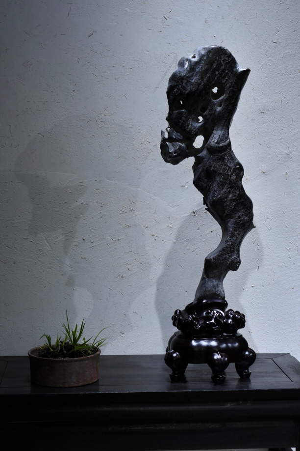 黑太湖石 墨石 立供 倒挂 清瘦