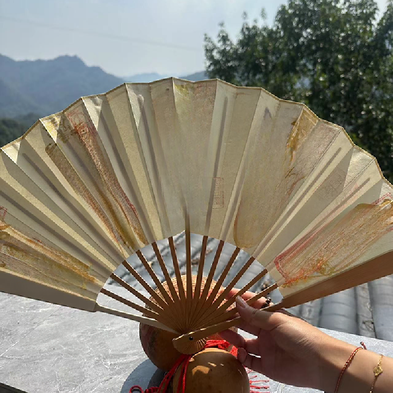 【青城山直发】师傅手绘扇子