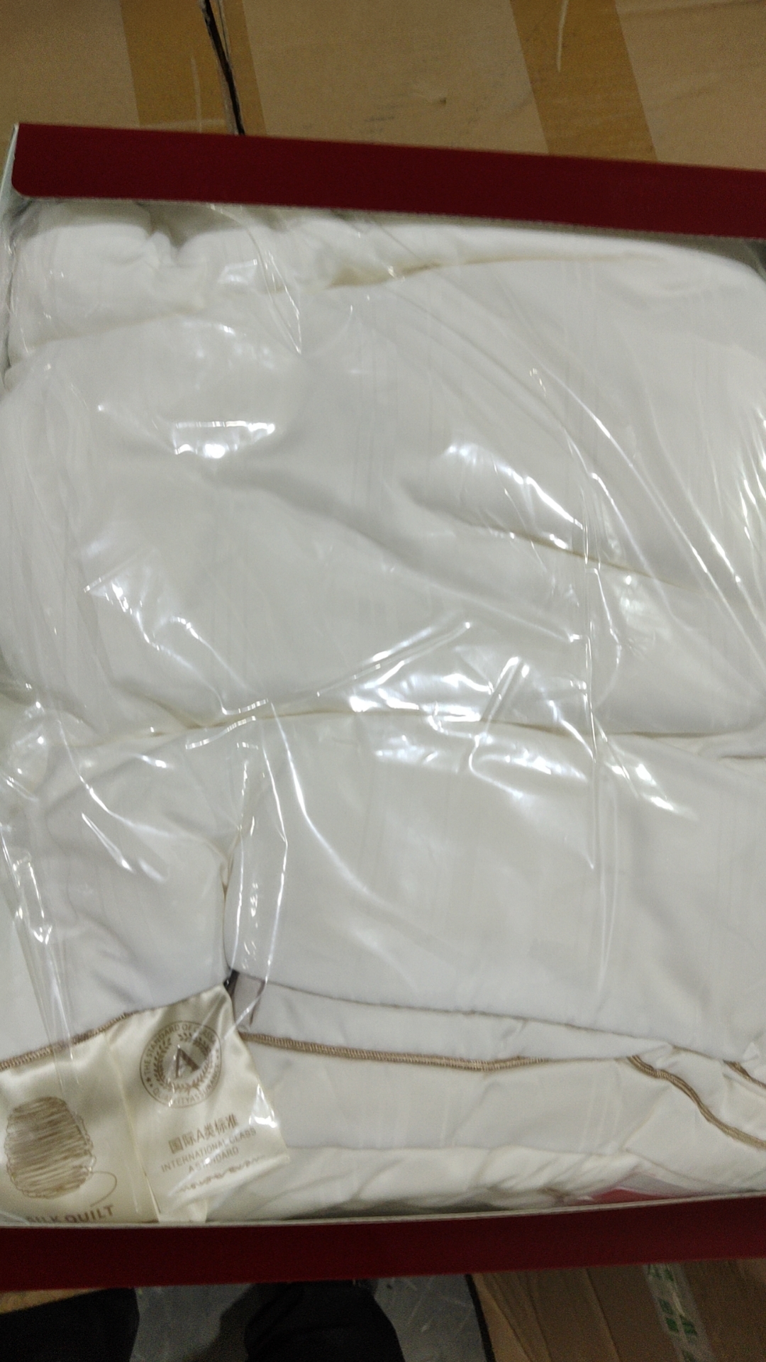  莎蚕丝被    柔软单人春秋被子蚕丝被