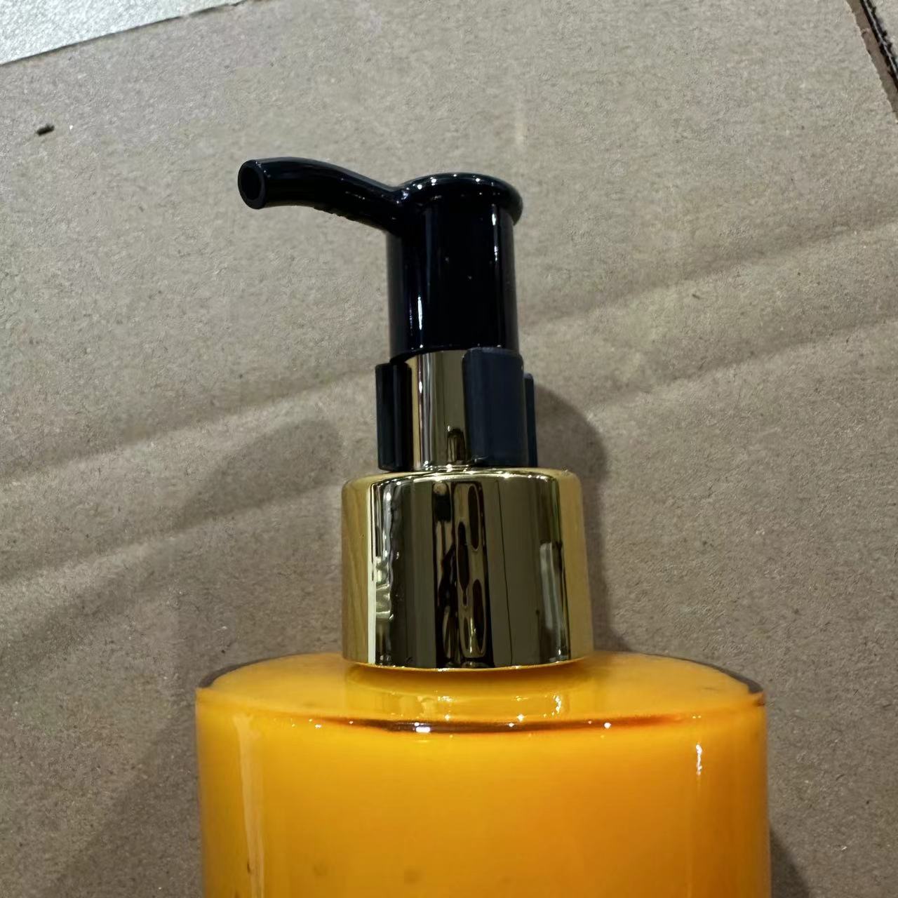身体乳   乌木沉香洗护沐浴身体乳B    B47