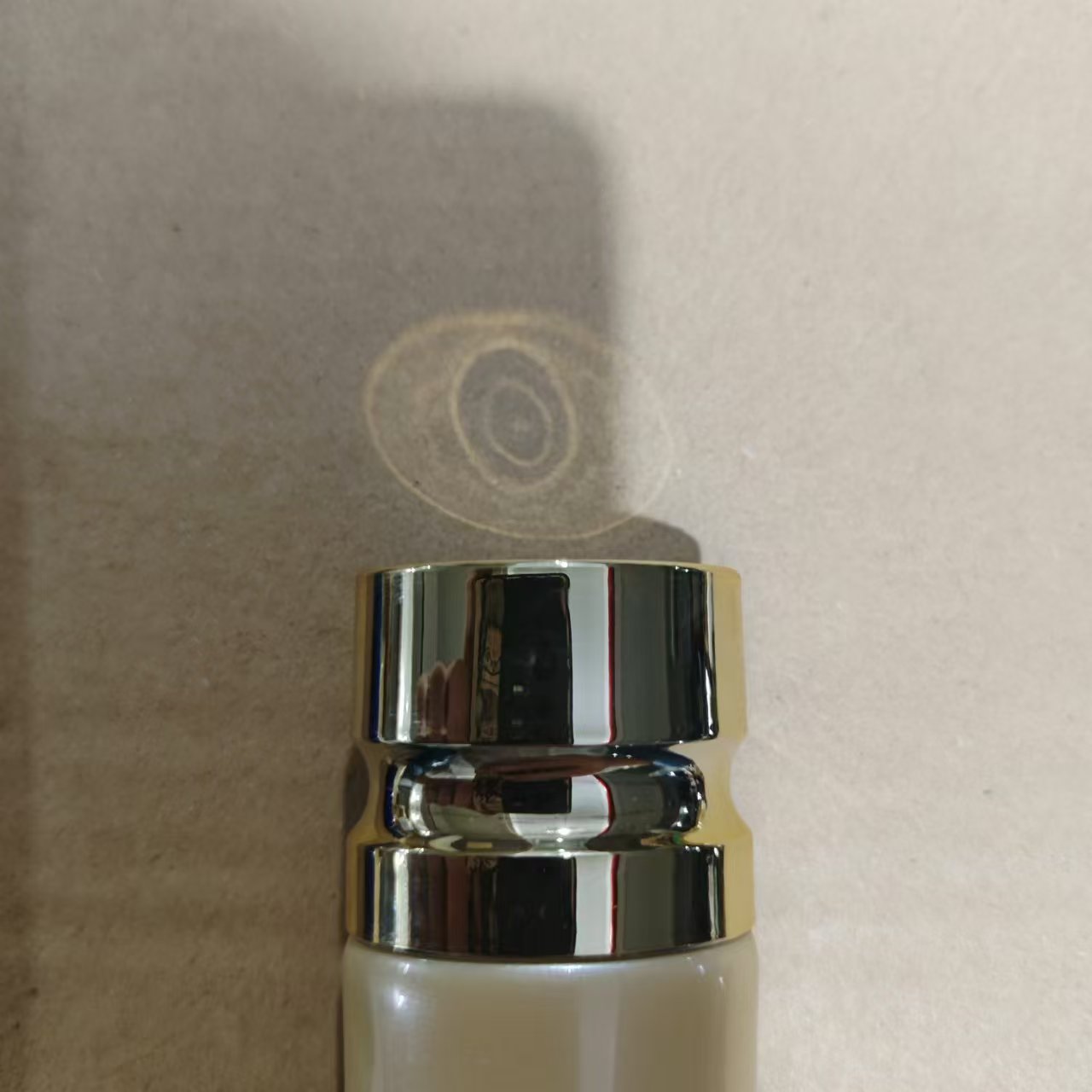 贴贴霜   光凝润采隔离霜B     B12