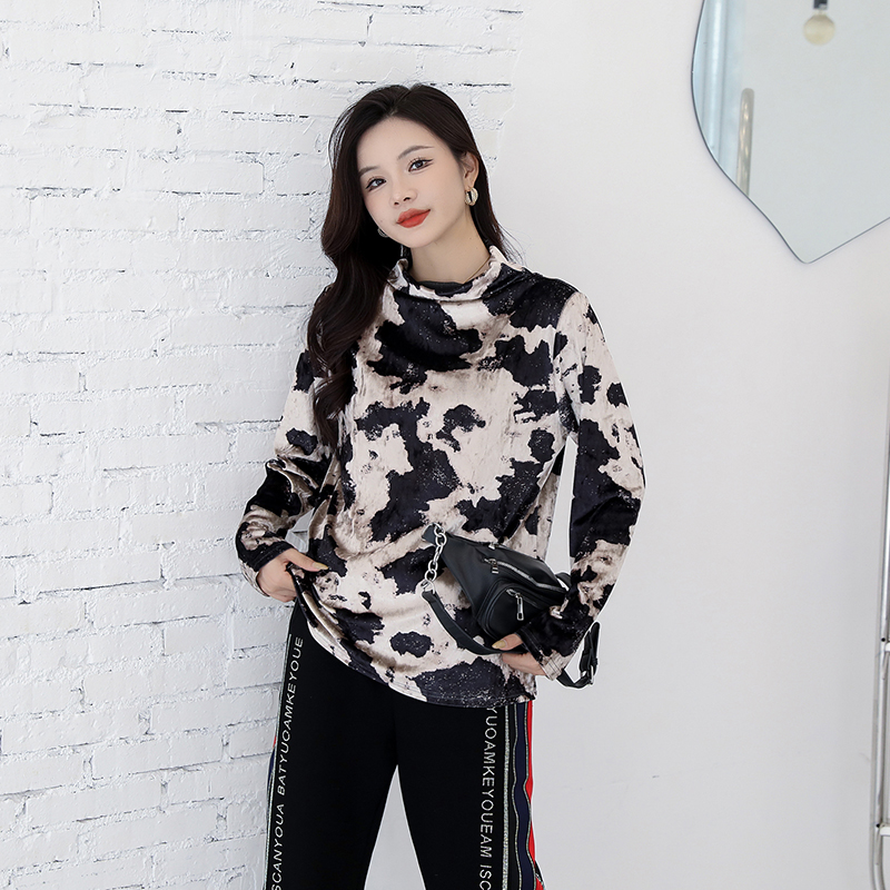 时尚套头女大码秋冬新款半高领印花长袖胖妹妹显瘦百搭减龄打底衫