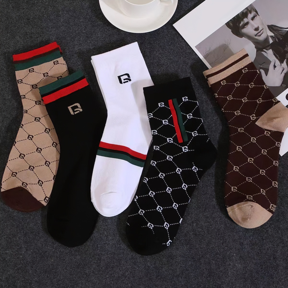 袜子男新款奢华商务男士袜子透气吸汗百搭男士潮流防臭袜中筒潮袜