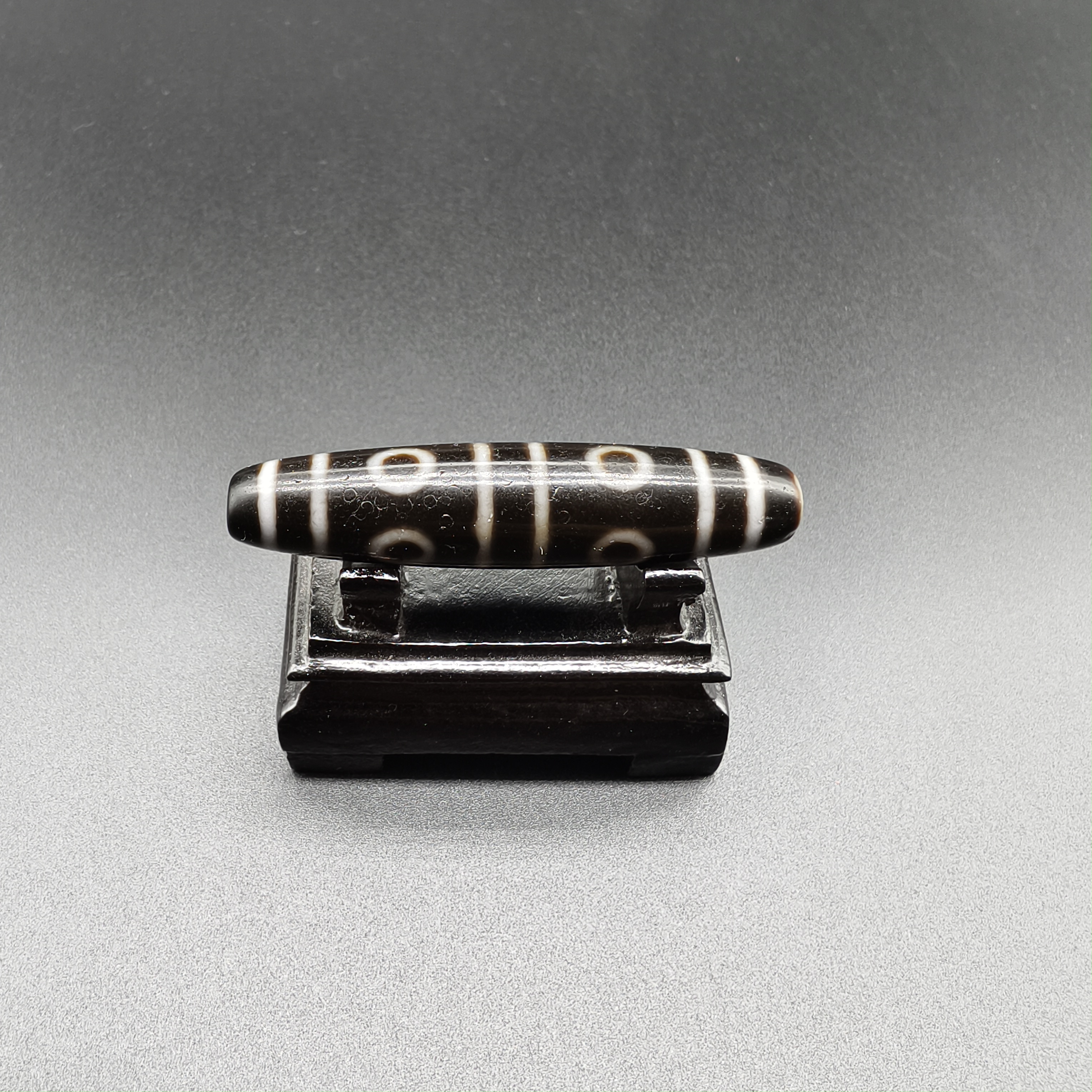 焱玉阁珠宝旧藏回流精品手工百搭玛瑙八眼佩珠吊坠