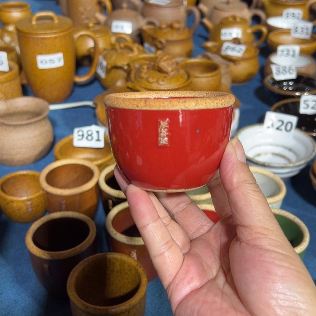 【闪购商品】陶瓷缸江*100