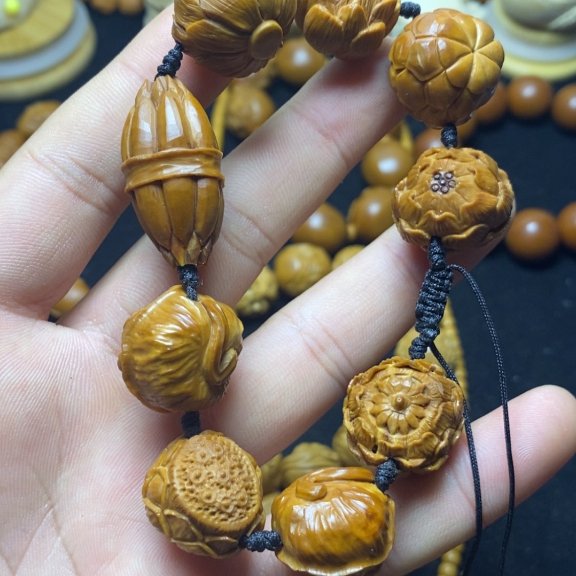 【闪购商品】橄榄核核雕本*