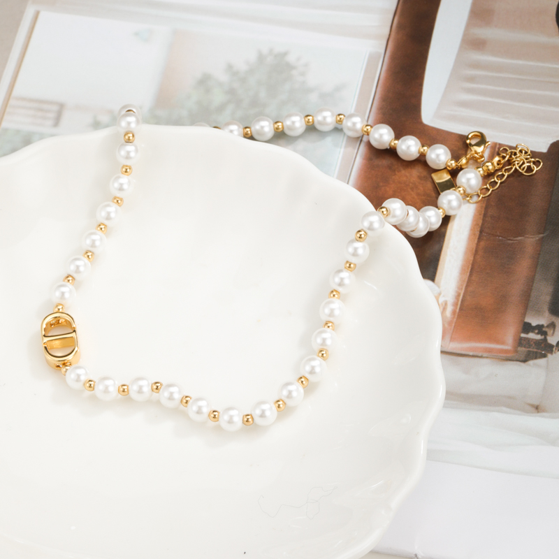 6121 字母珠珠项链时尚轻奢百搭气质