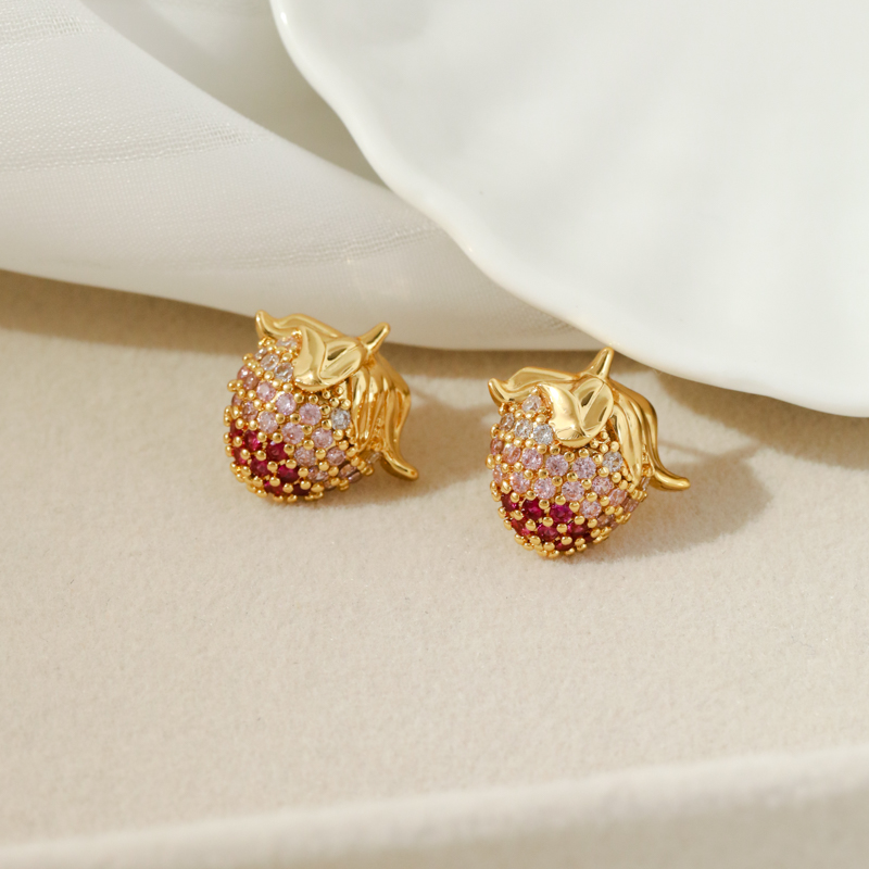 5448 草莓耳钉女个性时尚气质轻奢耳饰复古高级感