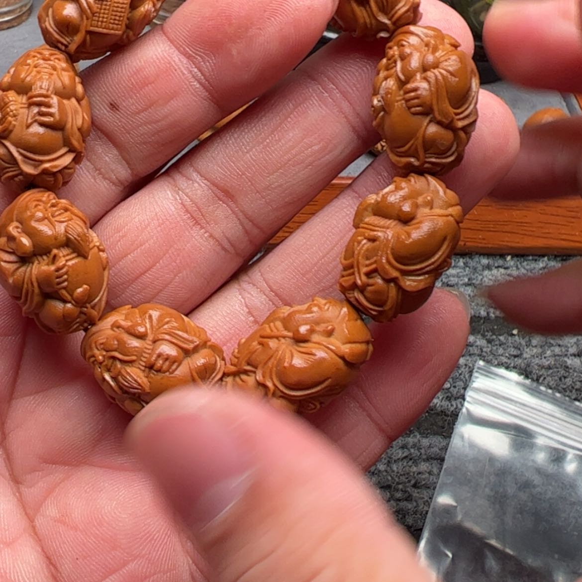 【闪购商品】橄榄核吊坠福利财神28