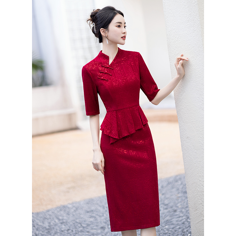 红色旗袍2025年小个子年轻款高端喜婆婆婚宴旗袍女款2025款网红款