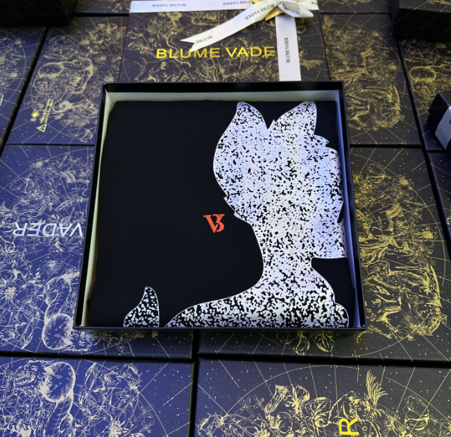 2025春夏银色小鹿短袖 T053