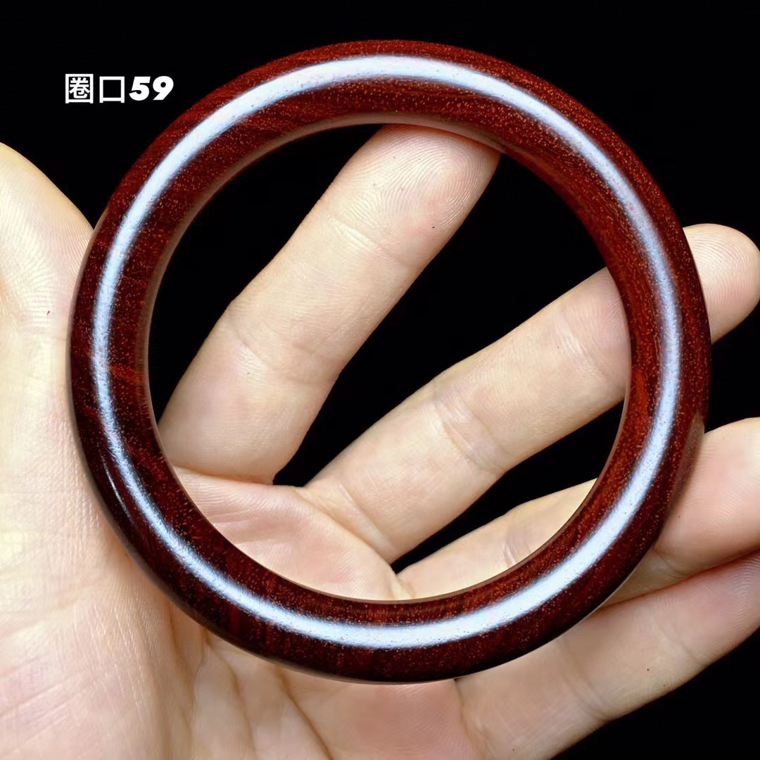 小叶紫檀手镯规格：1.0/59内径精选二膘料料质上乘
