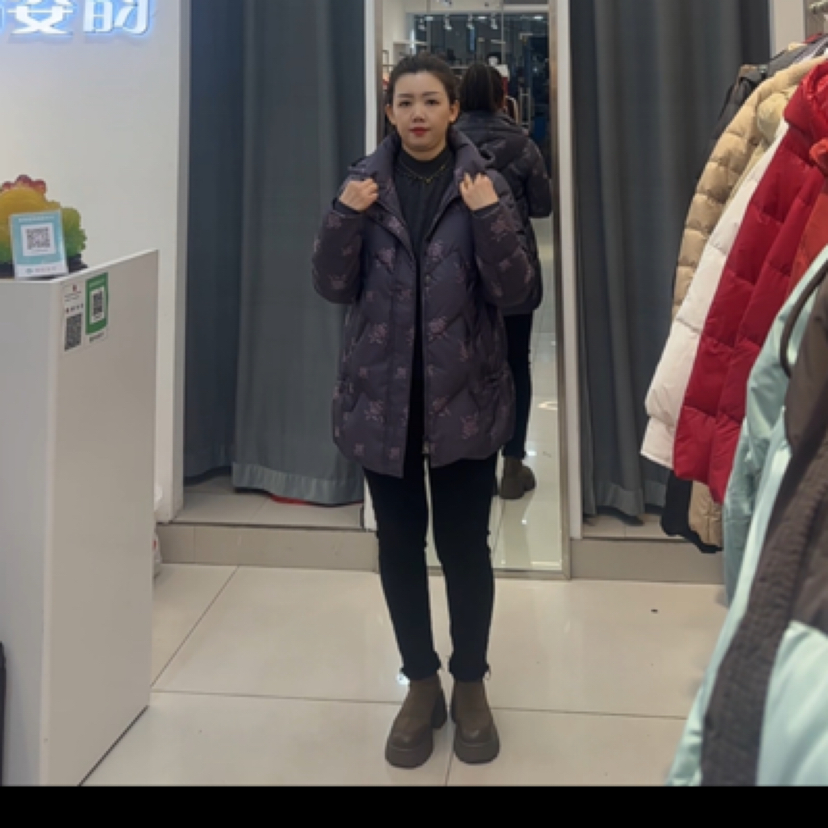 奶奶羽绒服中长款加厚保暖中老年人冬装妈妈洋气外套