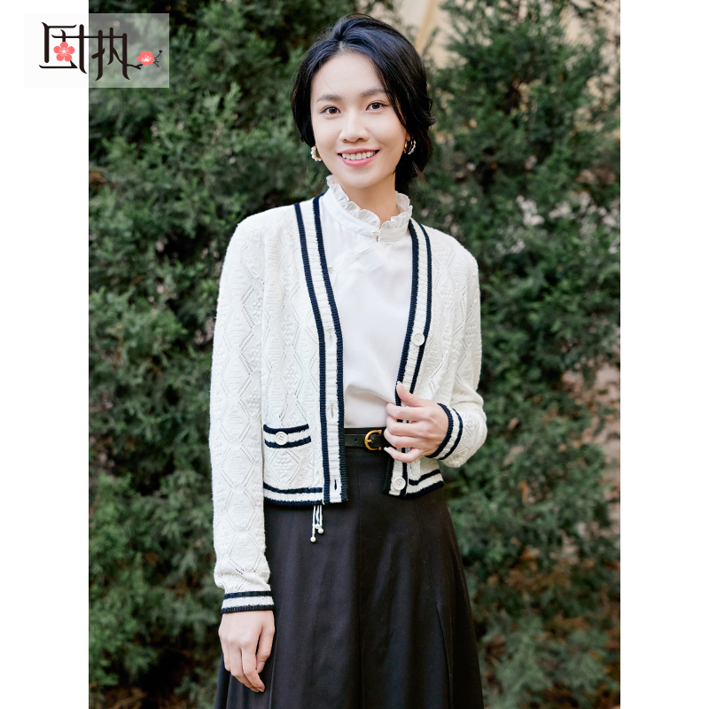 固执春季新款学院风v领针织开衫长袖毛衣女外套10831MY07942上衣