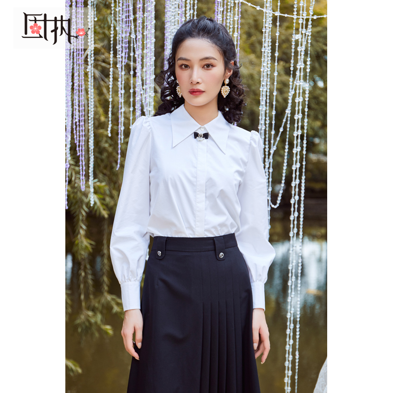 【芊芊专属】固执秋季新款学院风蝴蝶结翻领长袖上衣女装
