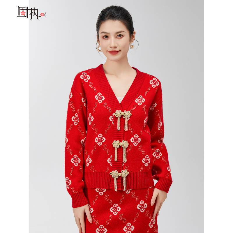 固执春季新款中式流苏红色长袖提花针织衫毛衣外套女20041MY08924