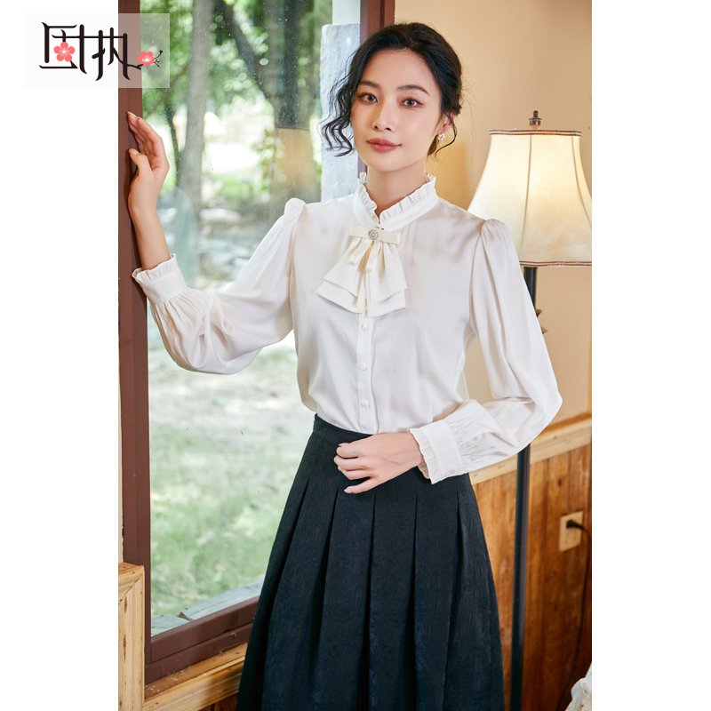 固执秋季新款学院风蝴蝶结立领长袖衬衫女装10833CS08322