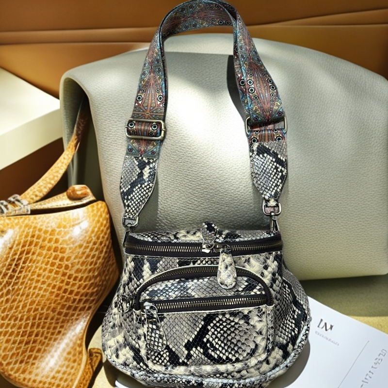 时尚新款女包真皮稀有皮大容量简约百搭斜挎包马鞍包轻奢