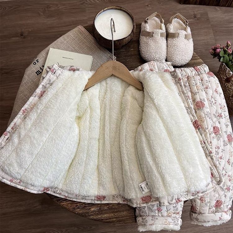 新品巴拉巴拉儿童睡衣2023新款秋冬款碎花加厚女童加绒家居服三层