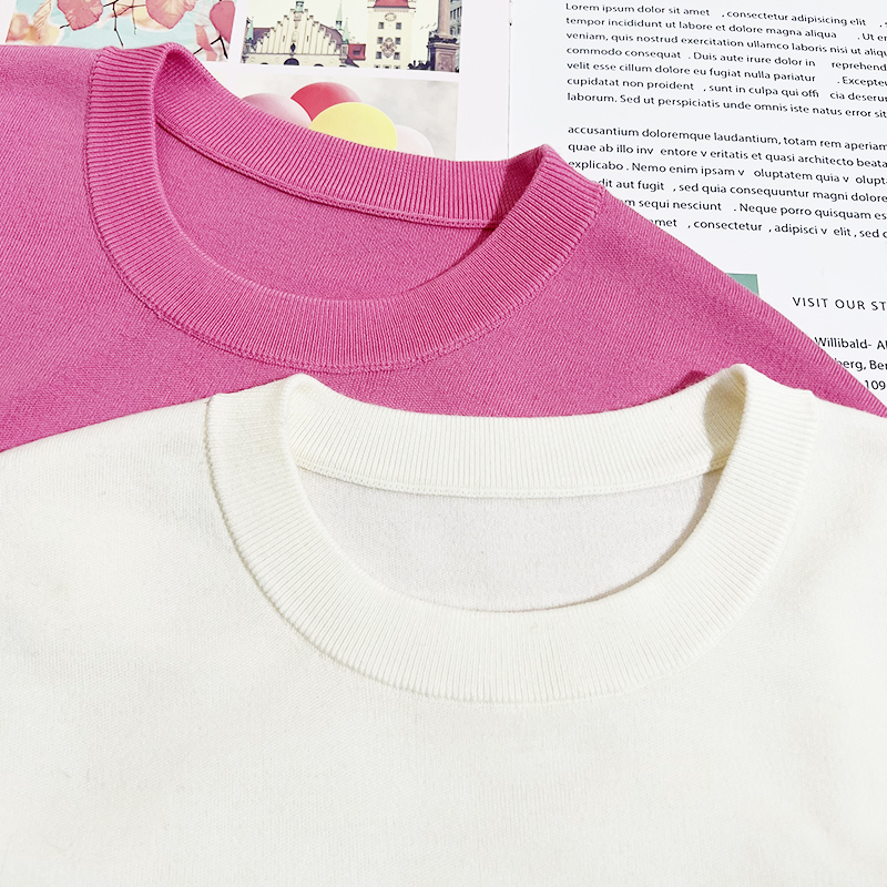 北方鹿气质简约字母M提花软糯圆领套头长袖羊毛针织衫8109