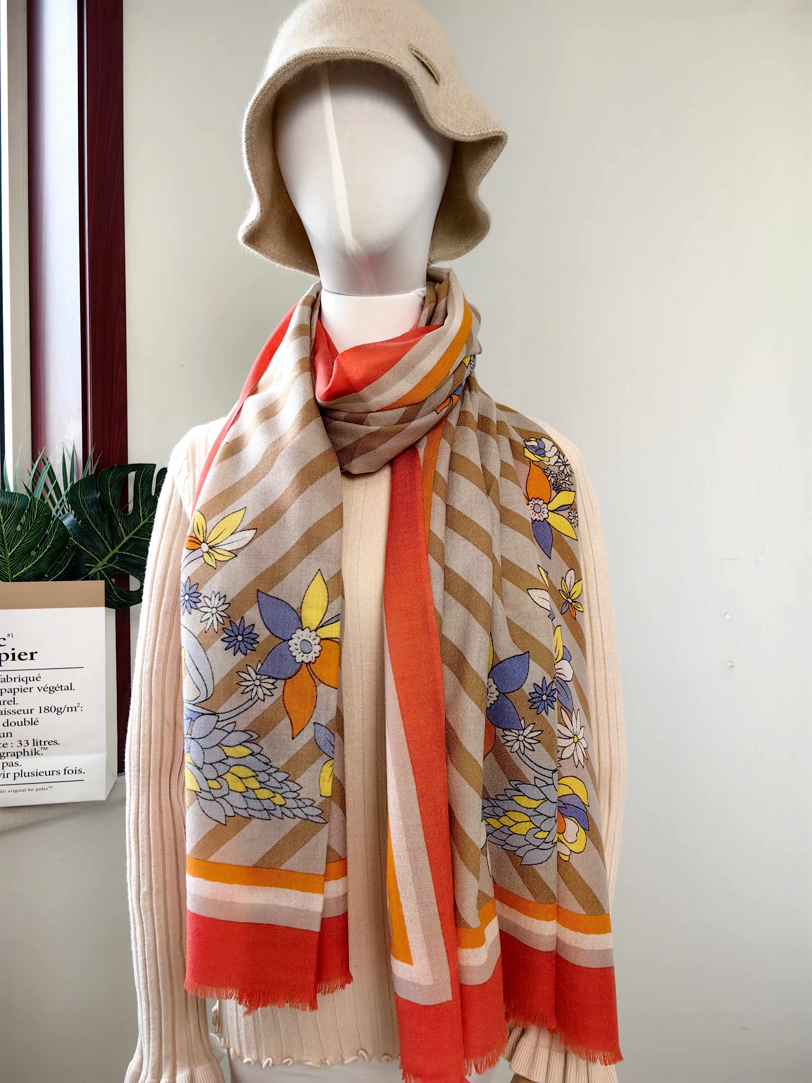 直播代拍精纺羊毛披肩围巾保暖印花百搭时尚经典秋冬防晒围脖