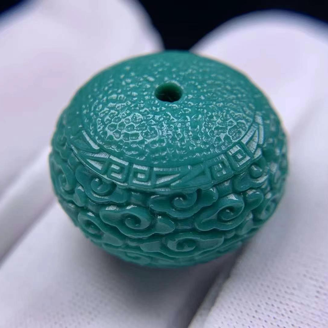纯天然原矿高瓷绿绿松石云纹鼓珠，精雕精品配珠，干净无线配串提色