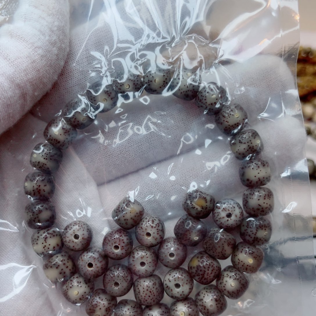 星月菩提手串98奶灰