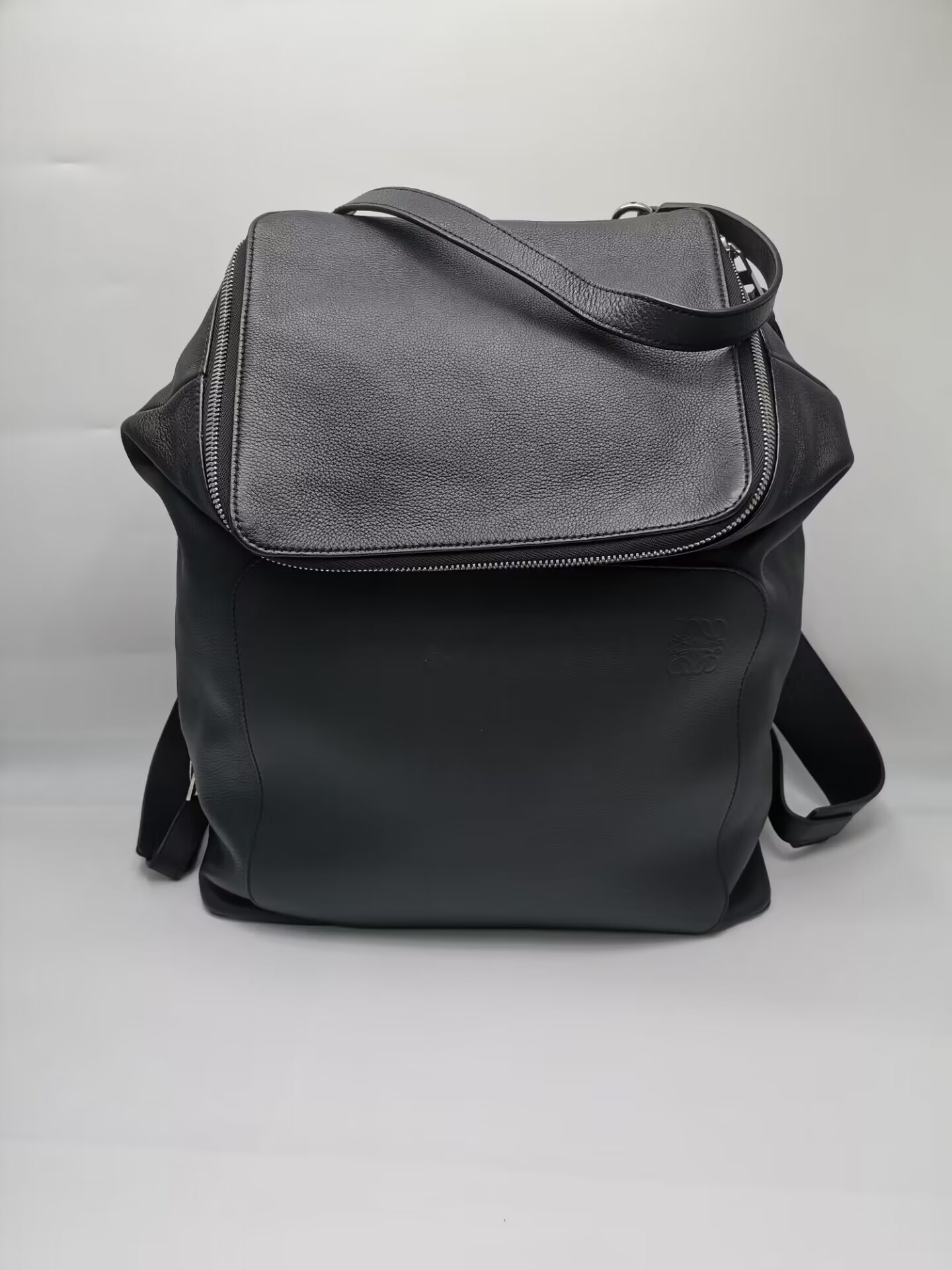 95新 LOEWE/罗意威 95新 16918 罗意威 黑色 全皮 双肩包大号男士
