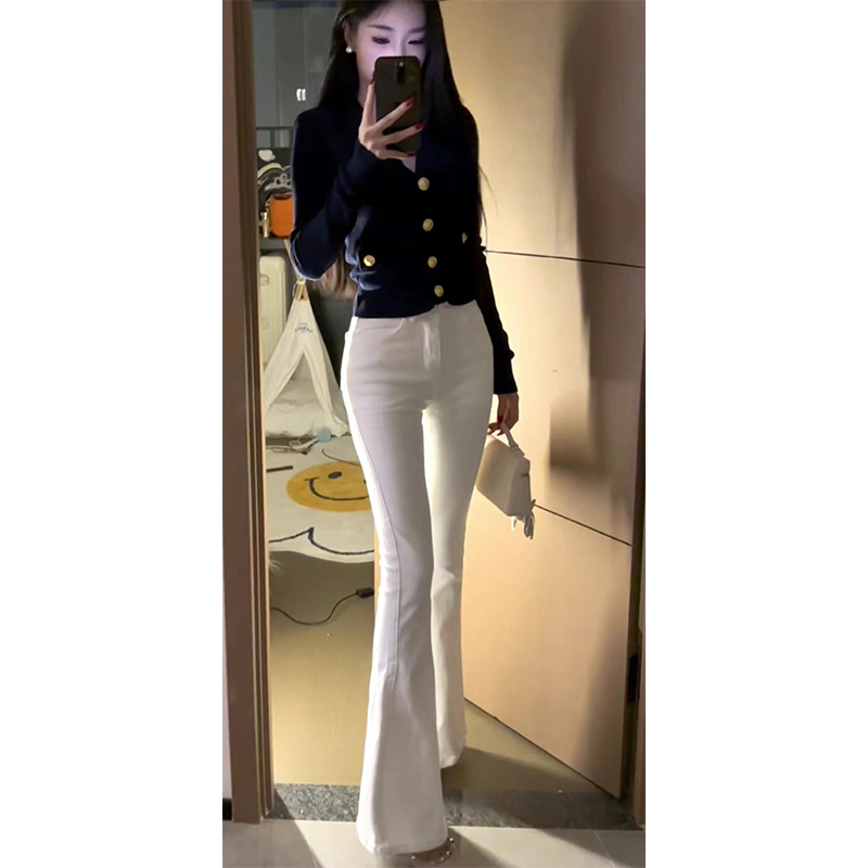 高级白色百搭知性微喇牛仔裤女2025年秋季新款高腰显瘦显高拖地裤
