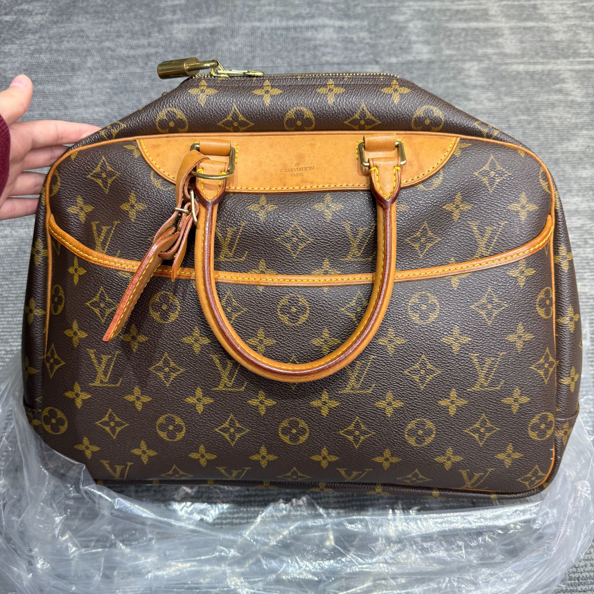 95新 LouisVuitton/路易威登 老花珍妮包/H06061