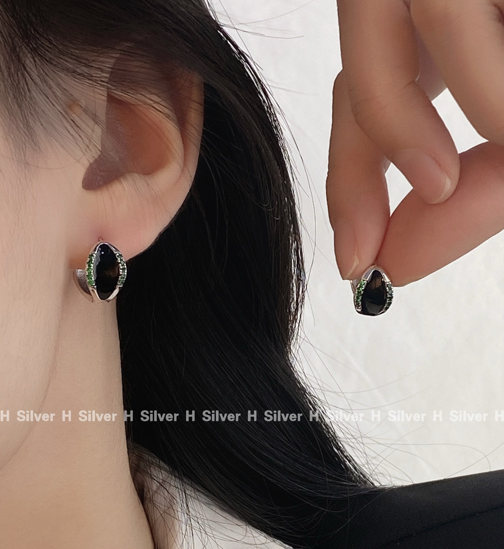 925银耳饰 绿锆黑釉弧形耳扣 Y9433 轻奢彩色个性