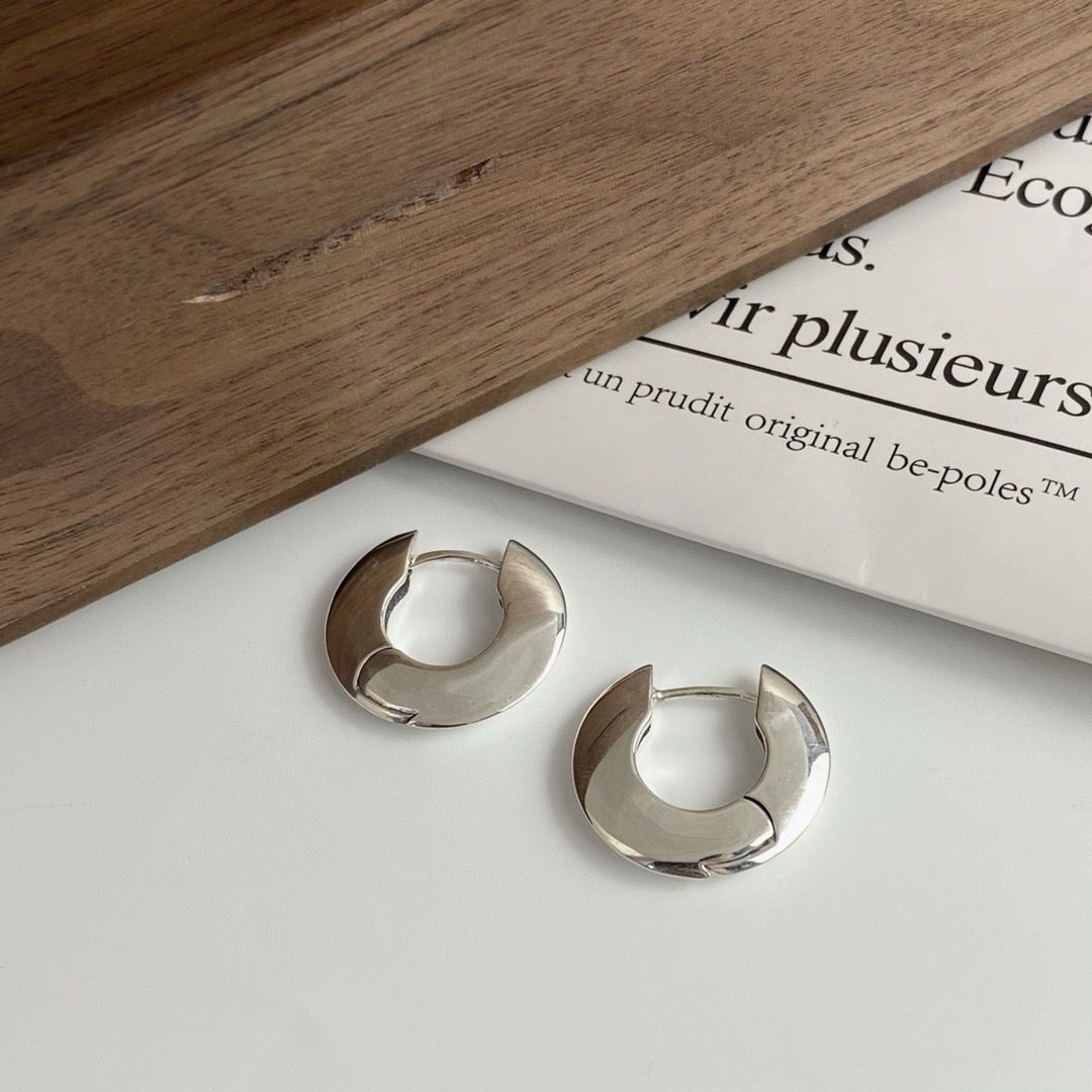 925银耳饰 光面宽版简约大圈耳扣 Y1924 法式百搭气质