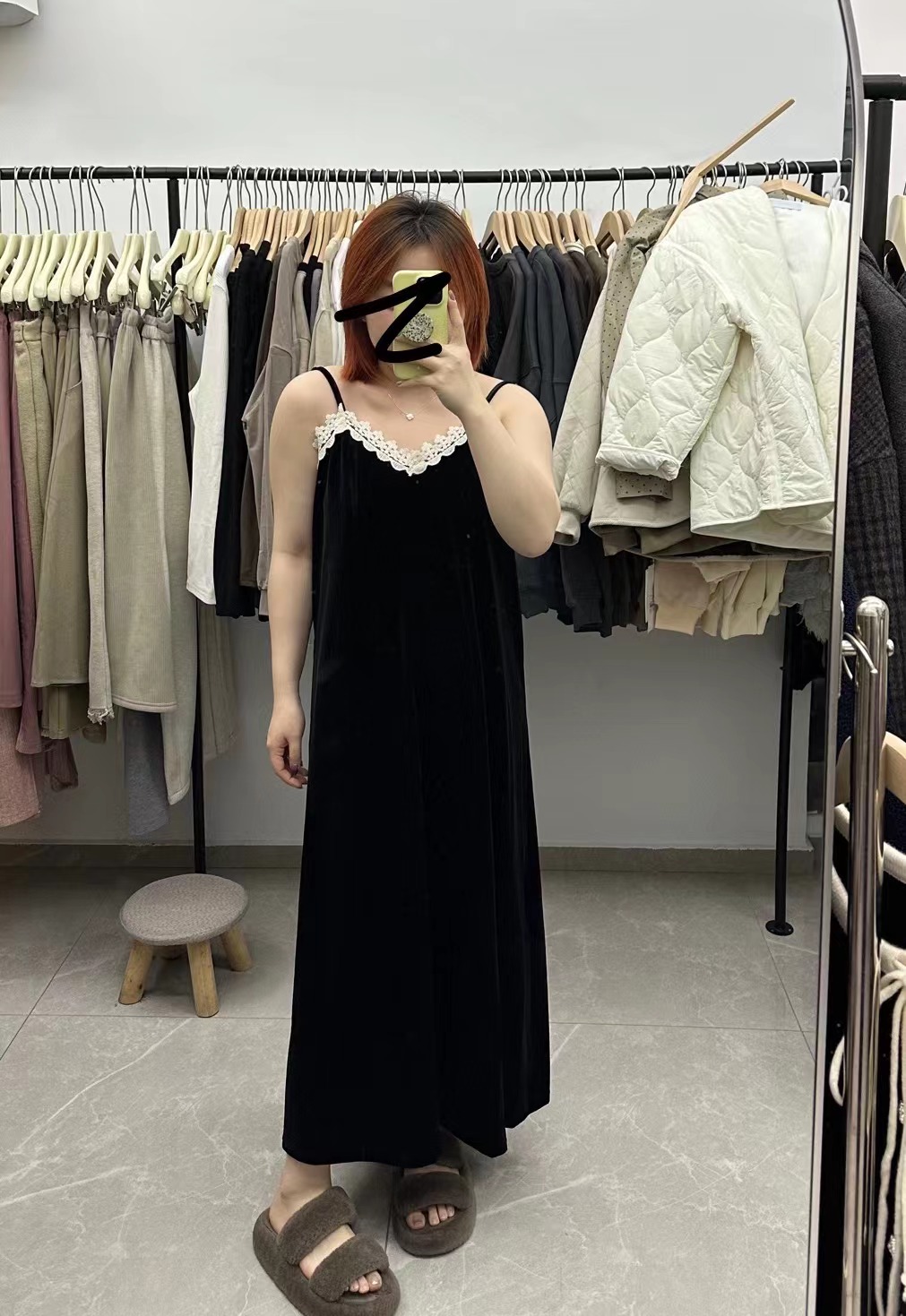 Yogurt●丝绒蕾丝吊带裙秋冬百搭内搭连衣裙性感连衣裙