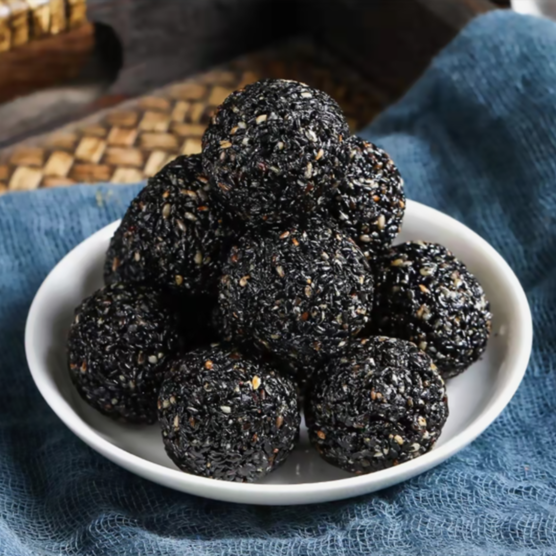 新疆黑芝麻丸500g开袋即食精选黑芝麻碳水九蒸九晒美味醇香自然