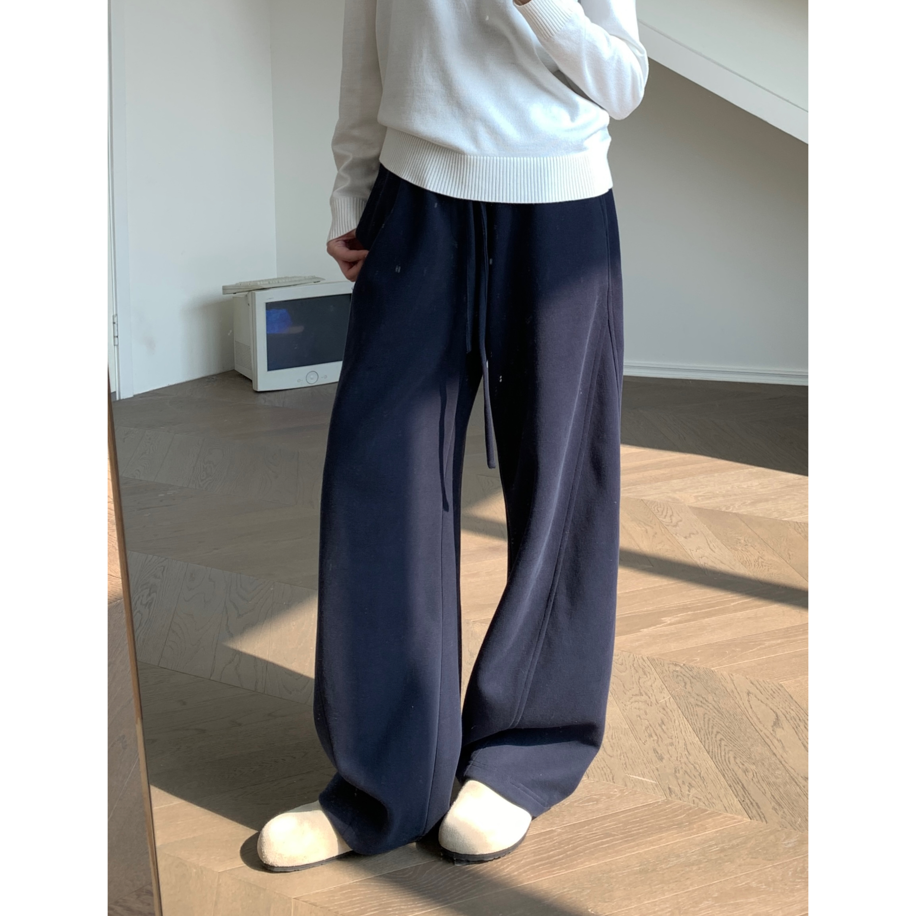 Hazi【常穿之裤】设计感松弛慵懒显瘦简约宽松垂感阔腿运动裤