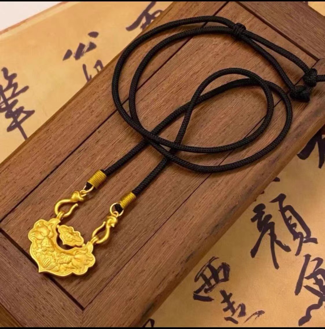 铜合金项链 【高定版】双鱼莲花锦鲤锁黑绳项链正品百搭999编绳精美