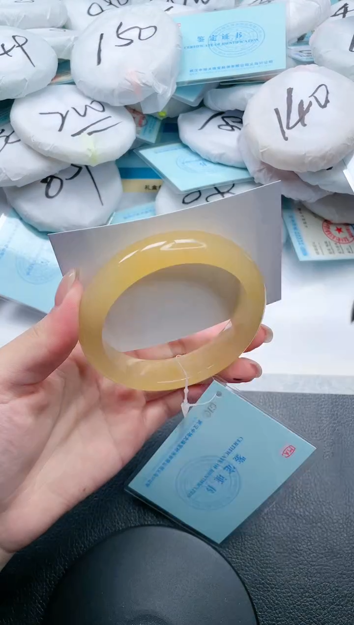 【闪购商品】石英质玉手镯未镶嵌12V248-60