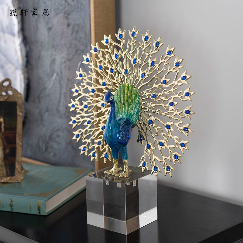 轻奢现代孔雀开屏玻璃客厅摆件家居装饰品玄关电视柜高档开业礼物