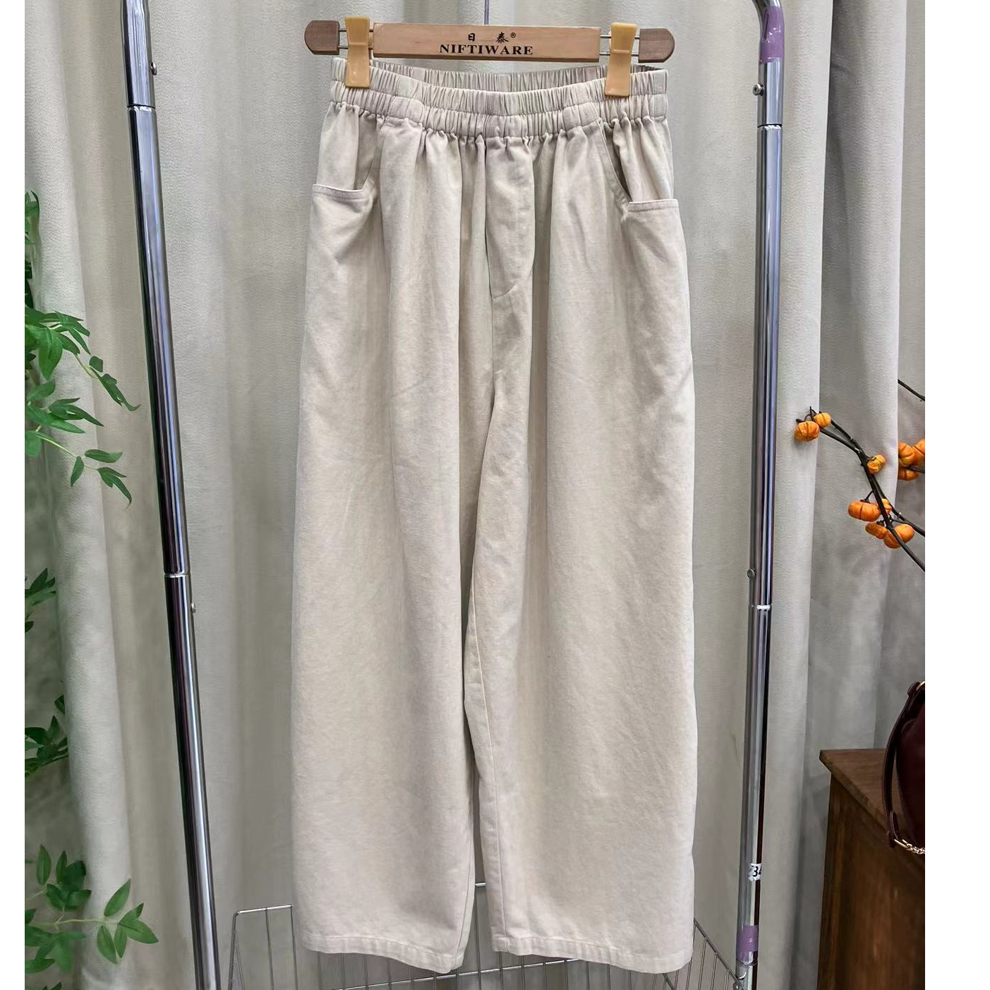 晶范家【杏色磨毛休闲阔腿裤】