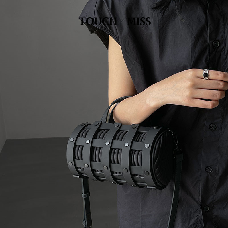 TOUCH MISS法式轻奢小众原创设计编织镂空暗黑铆钉高级牛皮枕头包